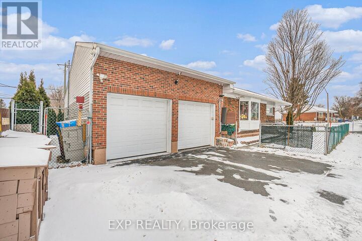 Property Photo: 2024 Othello Avenue ON K1G 2A6