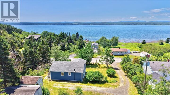 Property Photo: 953 Smith Sound Road NL A5A 3A2