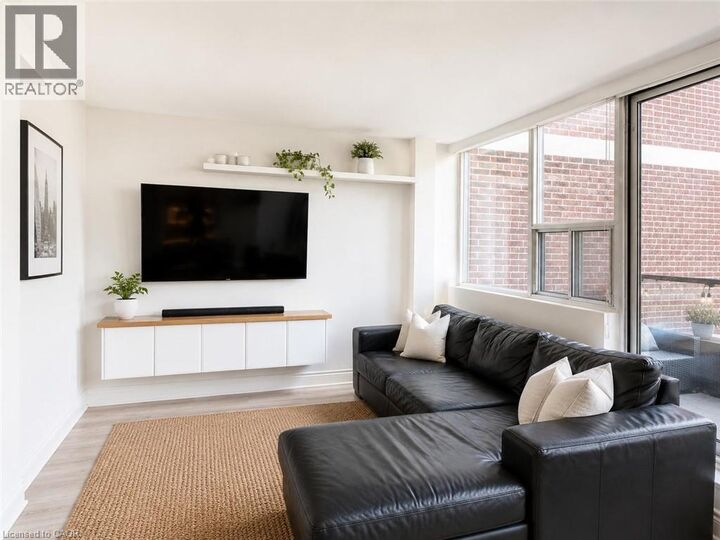 Property Photo: 2121 Roche Alley 514 ON L5K 2C7