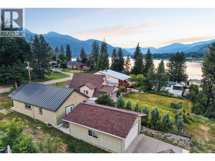 Property Photo: 1640 Ode Road BC V0H 1E0