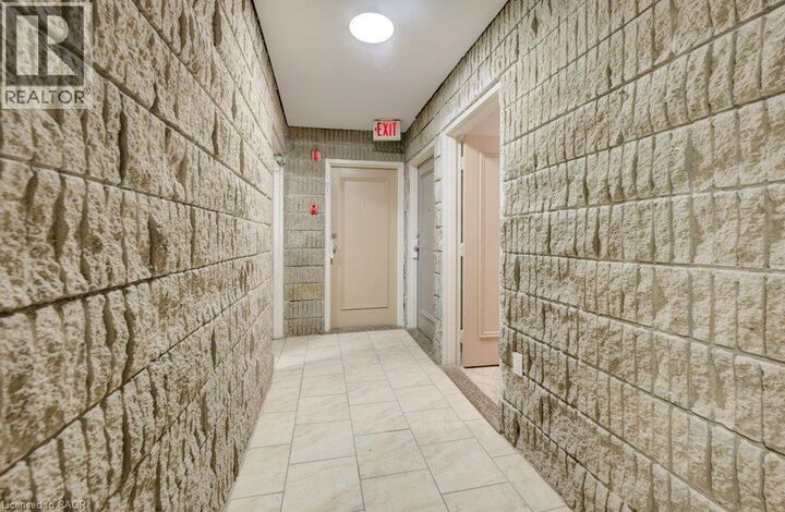 Property Photo: 370 Admiral Drive 302 ON N5V 3C2