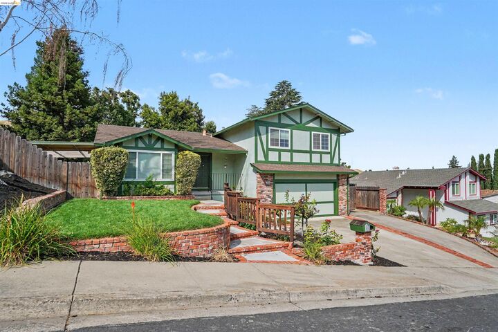 Property Photo: 2326 Peachtree Cir CA 94509