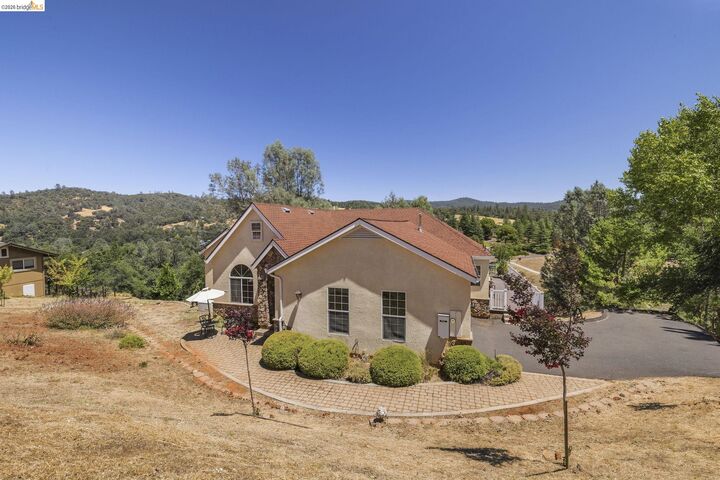Property Photo: 23465 Porcina Way CA 95310
