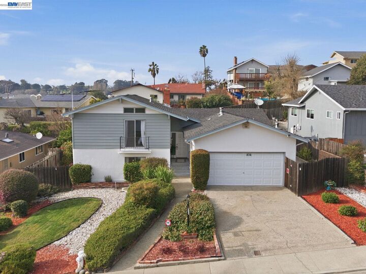 Property Photo:  836 Hawthorne Dr  CA 94572 