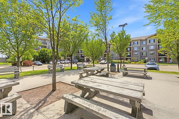 Property Photo:  3715 Whitelaw Lane NW 202  AB T6W 2C3 