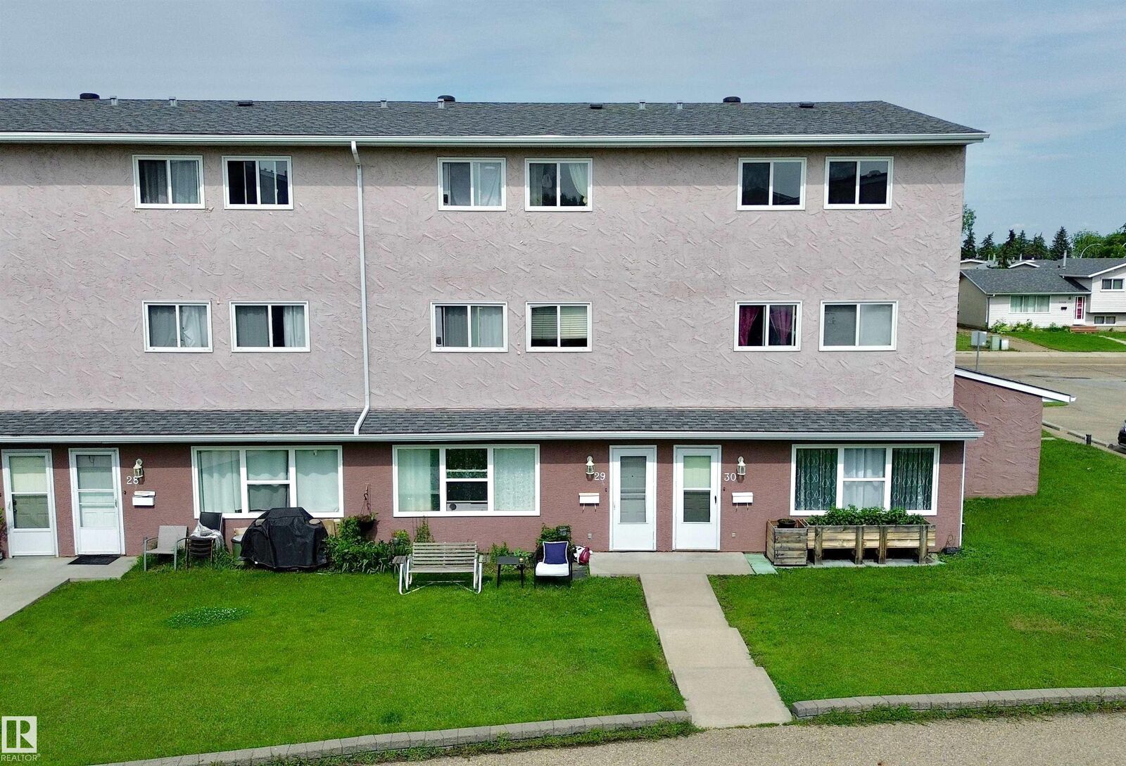 Property Photo: 13580 38 Street NW 29 AB T5A 2W7