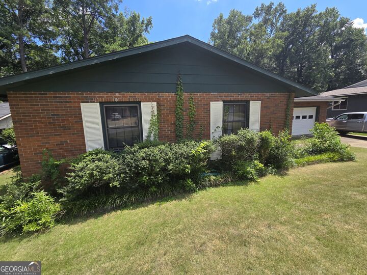 Property Photo:  3950 Savannah Drive  GA 31907 