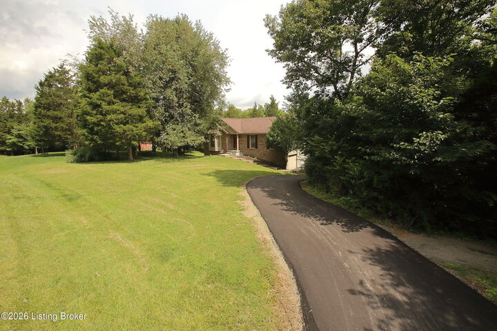 Property Photo:  3107 Thoroughbred Ct  KY 40014 