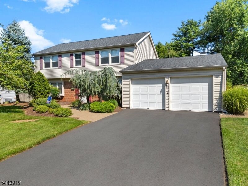 Property Photo: 11 Marigold Ln NJ 08873