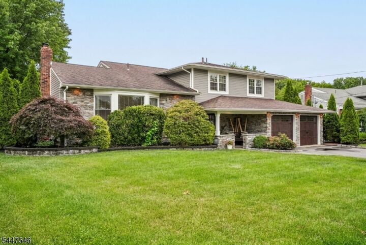 Property Photo: 26 Mohawk Dr NJ 07081