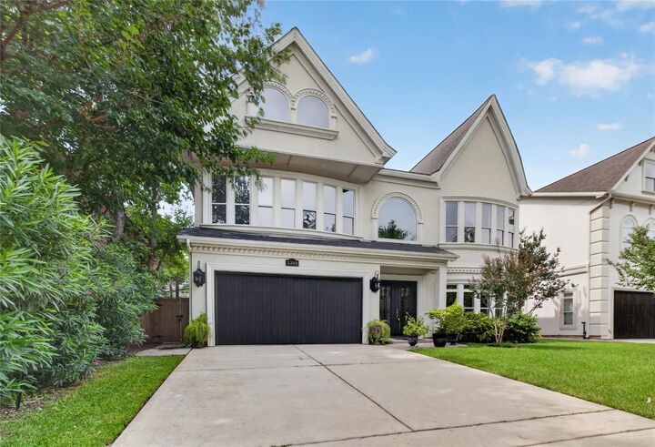 Property Photo: 2318 Bellefontaine Street TX 77030
