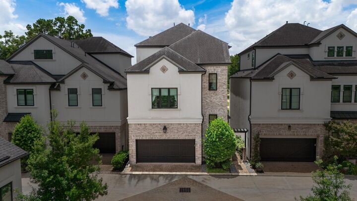 Property Photo: 1513 Cunningham Parc Lane TX 77055