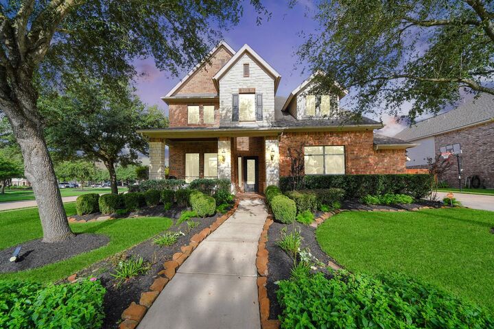 Property Photo: 9303 Georgetown Glen Circle TX 77433