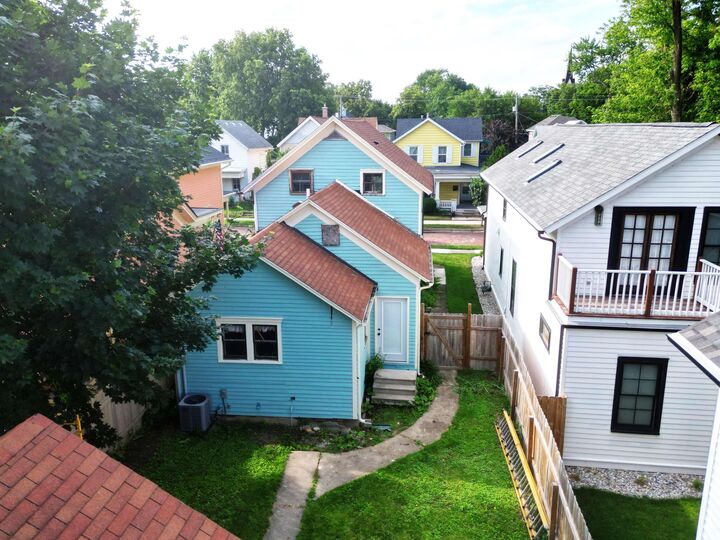 Property Photo:  811 Wilt Street  IN 46802 
