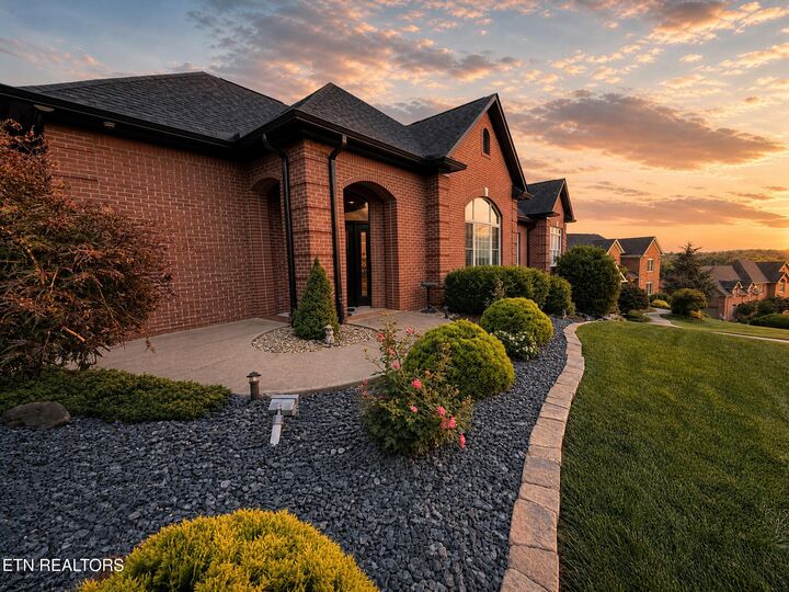 Property Photo: 421 Saddle Ridge TN 37934