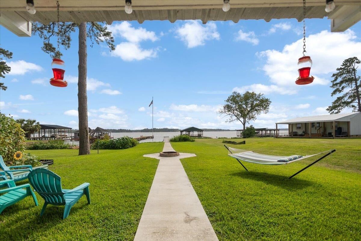 Property Photo: 1040 Cr 184 TX 75633