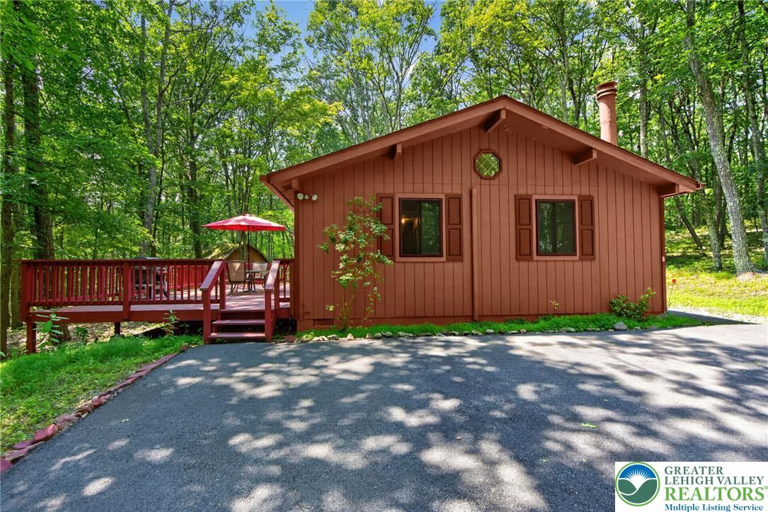 Property Photo:  1137 Grand Mesa Drive  PA 18353 