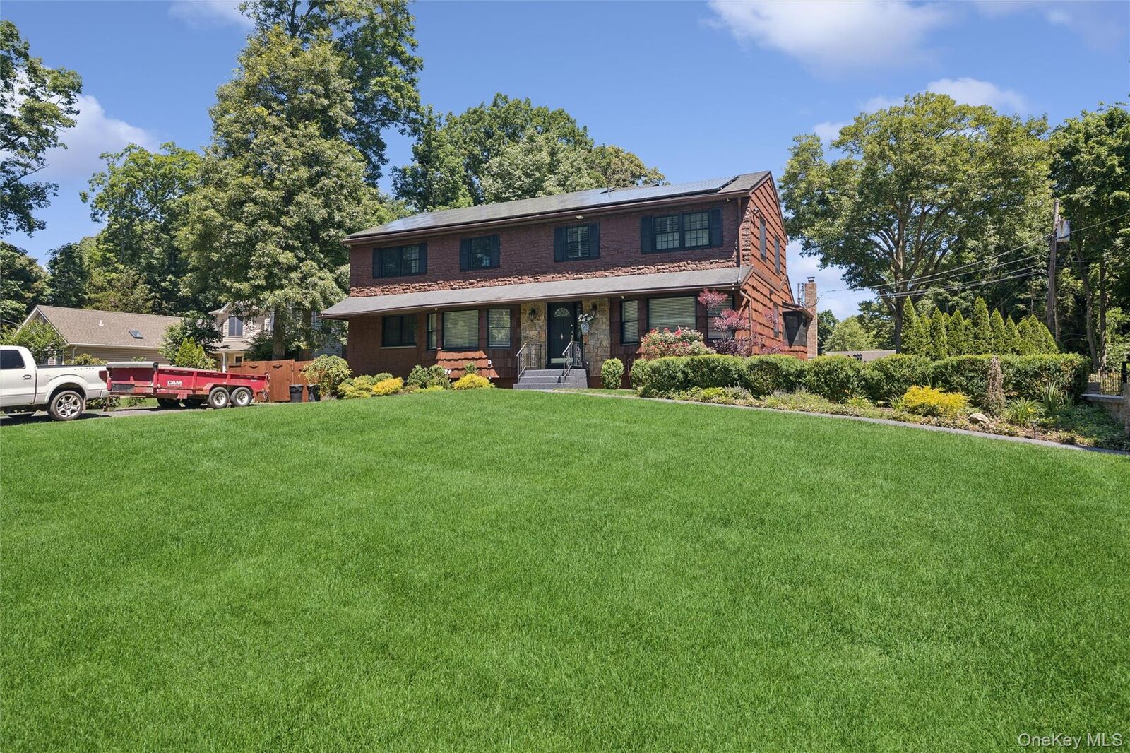 Property Photo: 14 Loft Road NY 11787