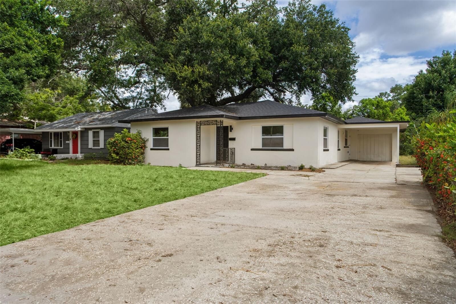Property Photo: 1421 26th Avenue S FL 33705