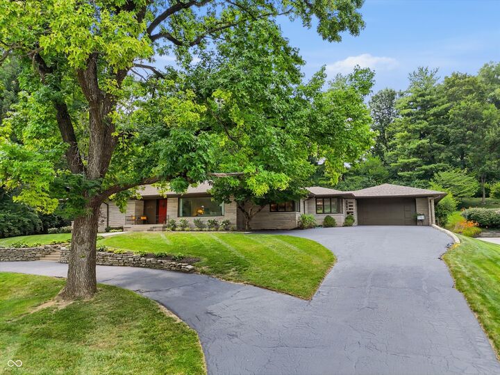 Property Photo: 6976 Washington Boulevard IN 46220