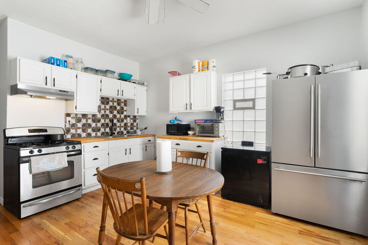 Property Photo:  4937 W Gladys Avenue  IL 60644 