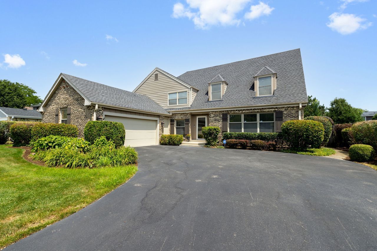 Property Photo:  2621 Landwehr Road  IL 60026 
