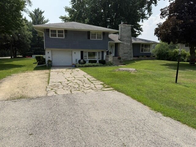 Property Photo:  360 Swanson Road  IL 60178 