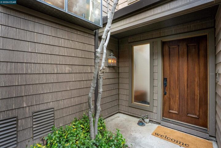 Property Photo:  557 Monarch Ridge Dr  CA 94597 