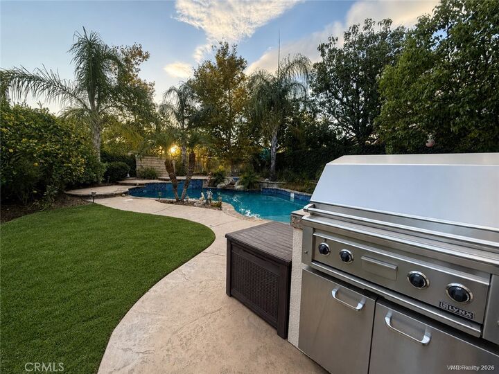 Property Photo:  24139 Crescent Court  CA 91355 