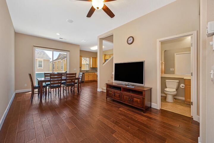Property Photo: 10924 Tower Park Drive CA 95670