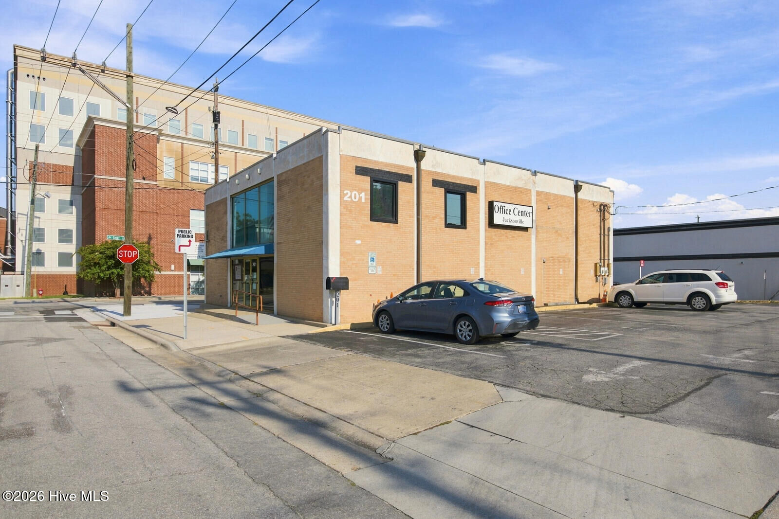 Property Photo:  201 New Bridge Street  NC 28540 