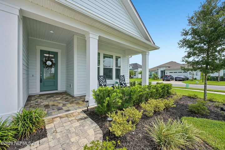 Property Photo: 139 Grand Rivage Drive Drive FL 32092