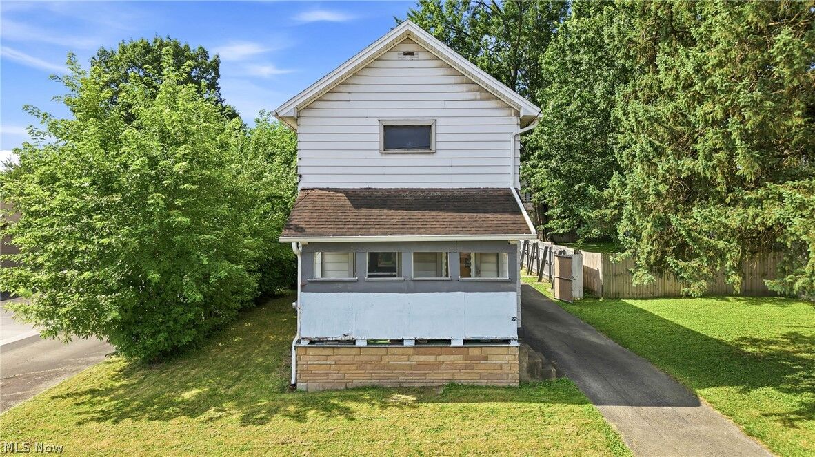 Property Photo: 22 Spring Street OH 44471