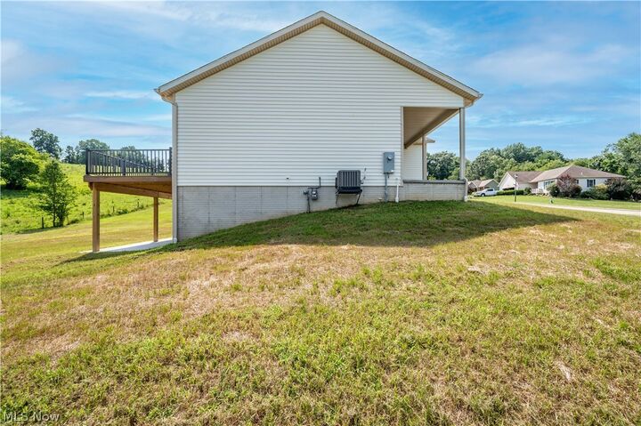 Property Photo: 115 Hillside Drive OH 44413