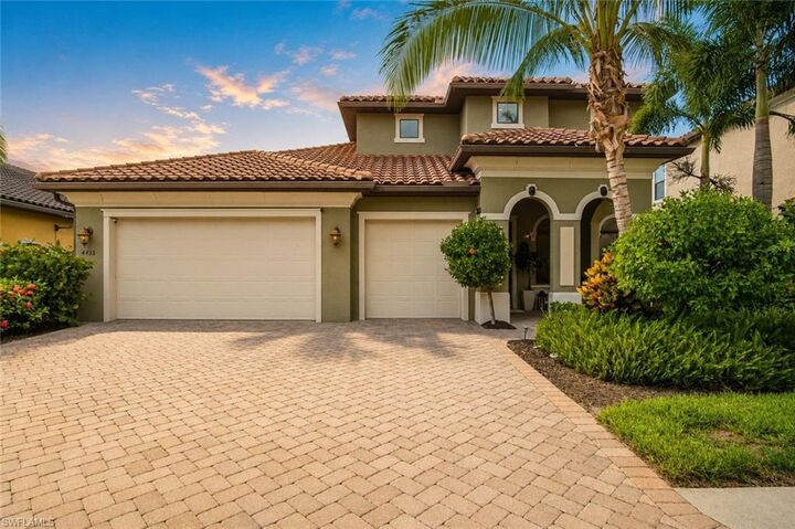 Property Photo: 4433 Tamarind Way FL 34119