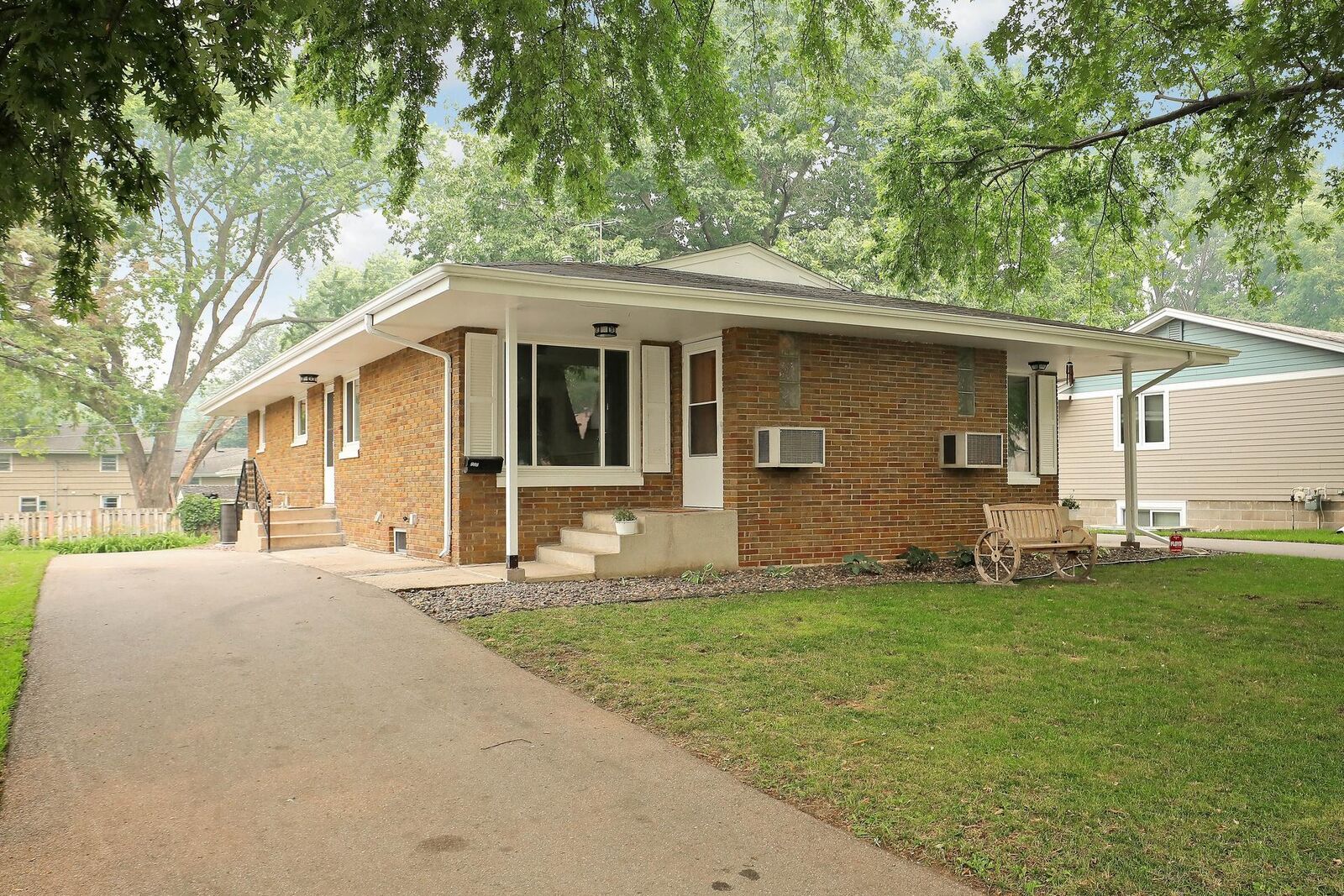 Property Photo: 728 6th Avenue S MN 55343