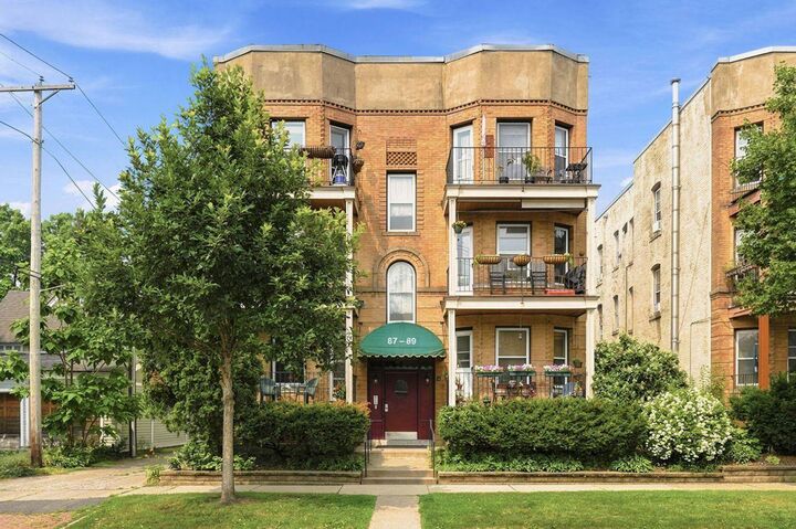 Property Photo:  87 Kent Street 2  MN 55102 