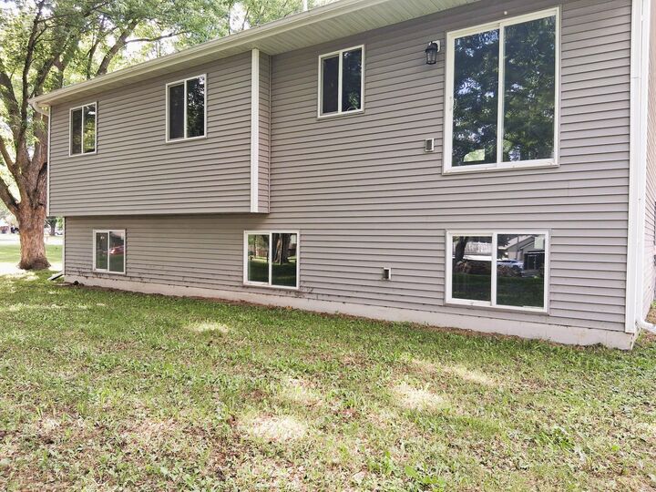 Property Photo:  1930 Prospect Drive NE  MN 56304 