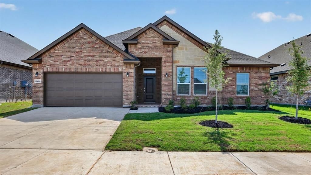 Property Photo: 3324 Pier View Street TX 76065