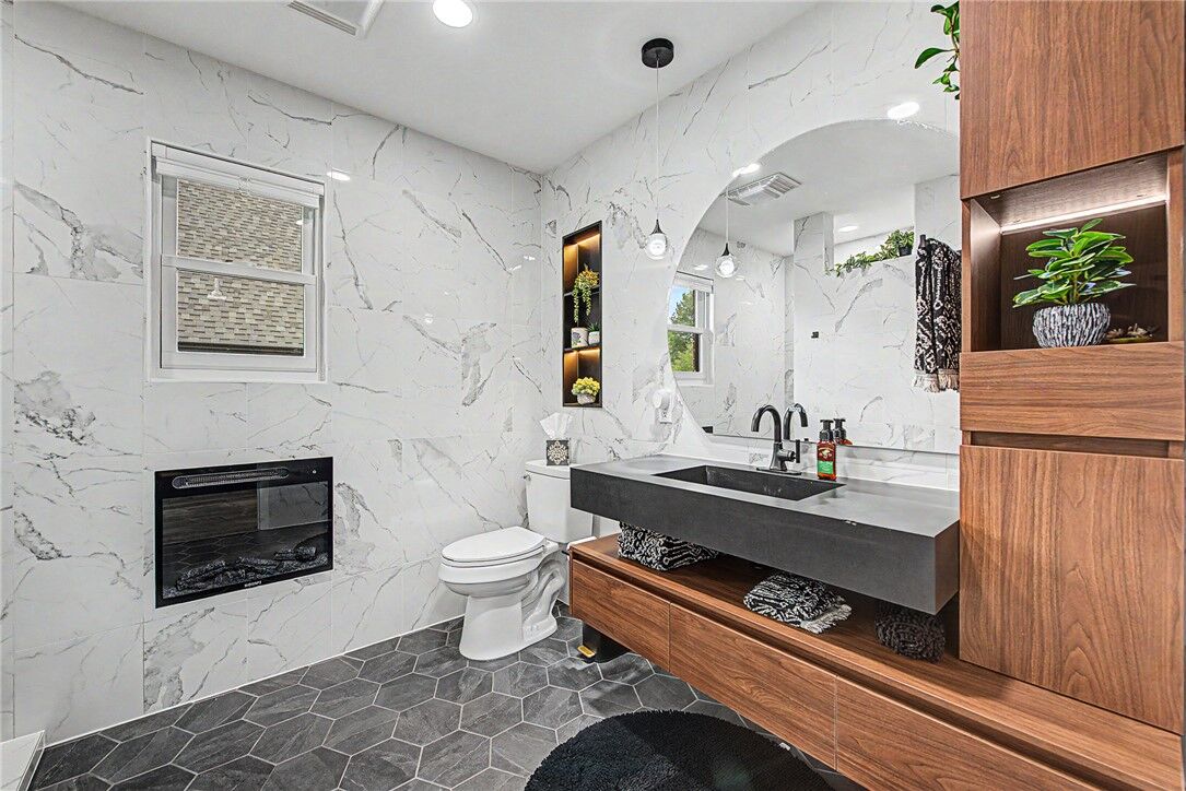 Property Photo:  3205 NW Alberta Street  AR 72712 