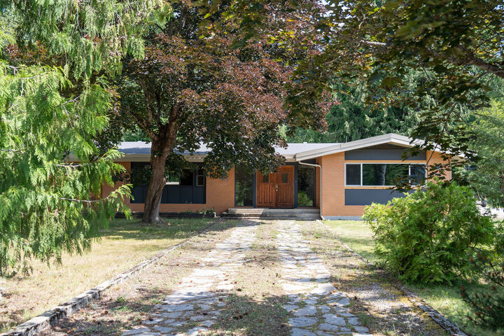 Property Photo: 1888 Airport Way BC V0E 2S0