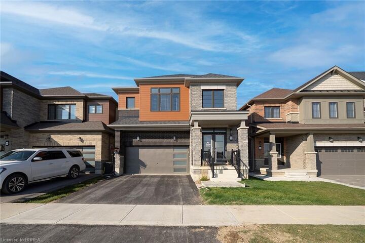 Property Photo: 92 Bellhouse Avenue ON N3T 0V8