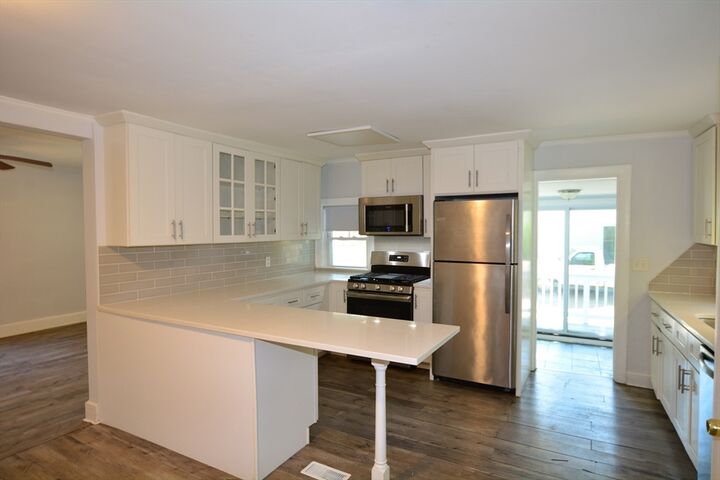 Property Photo: 11 Tolman MA 02067