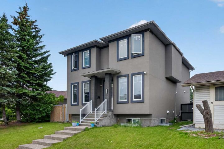 Property Photo: 120 Castlegrove Road NE AB T3J 1T5