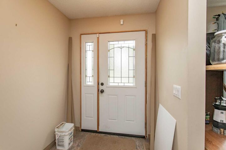 Property Photo:  5246 47 Street  AB T4L 1H5 