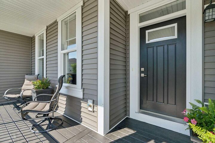 Property Photo:  152 South Point Court SW  AB T4B 4K9 