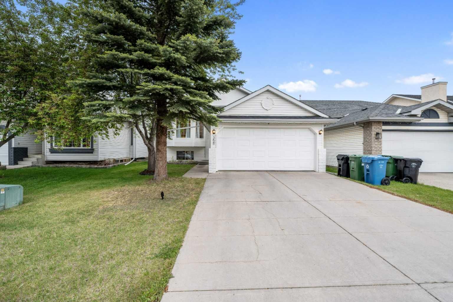 Property Photo: 358 Hawkstone Drive NW AB T3G 3T7
