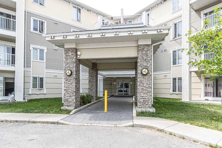 Property Photo: 1140 Taradale Drive NE 1410 AB T3J 0G1