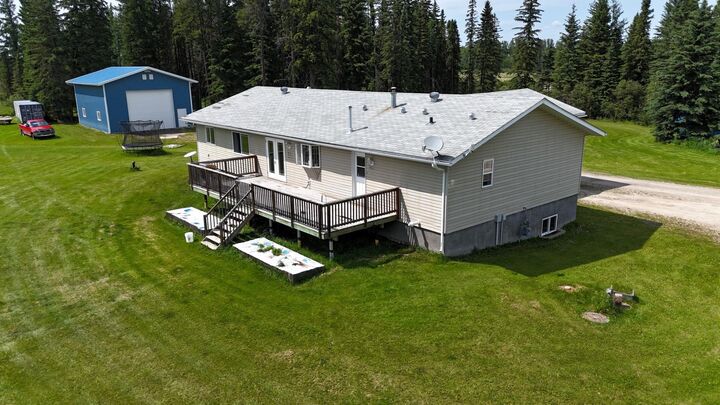 Property Photo: 53126 Rge Rd 174 AB T7E 3E6
