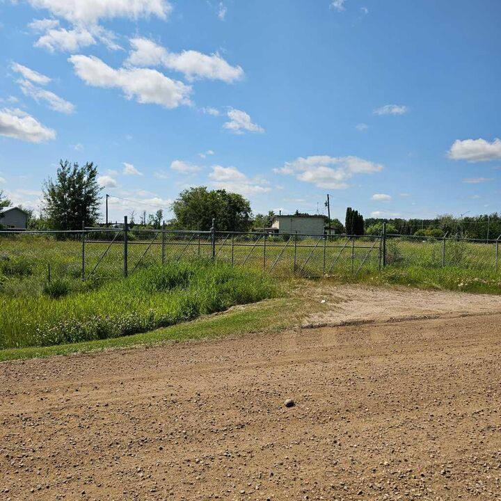 Property Photo:  9003 101 Avenue  AB T0A 2C0 